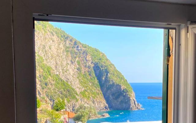 Alloggio Vista Mare Macrescia ريوماجّوري المظهر الخارجي الصورة